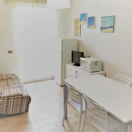 Ferienwohnung Fuer 5 Personen Ca 35 Qm In Bibione, Adriakueste Italien Und Umgebung * Bibione